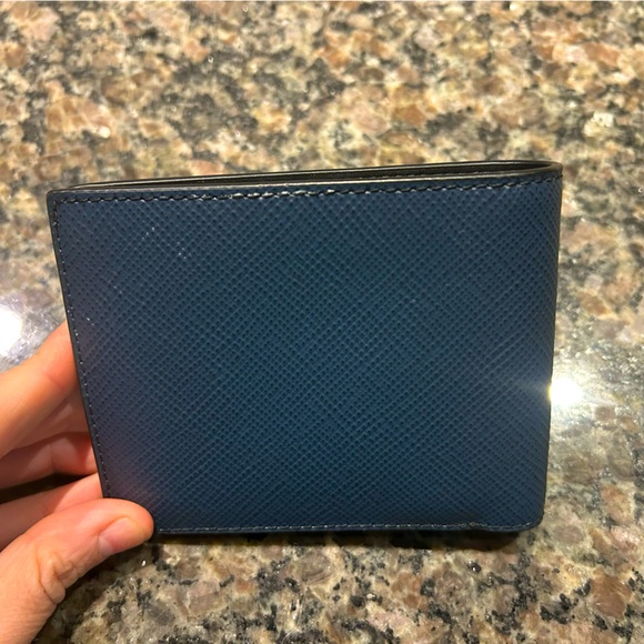 Authentic Michael Kors Men’s Harrison Billfold Wallet - Picture 13 of 14